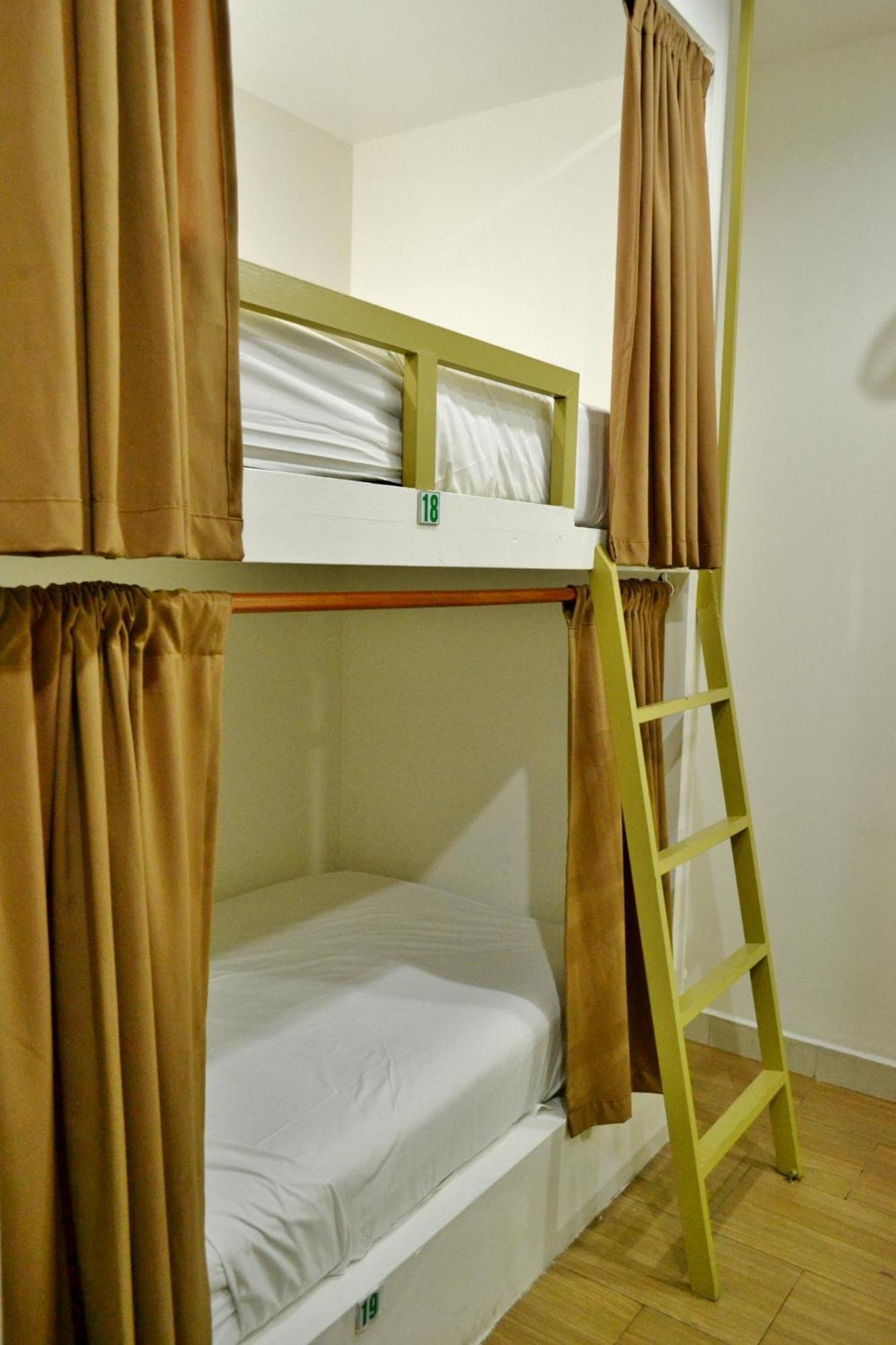 Hotel Peten Express Flores Exteriör bild